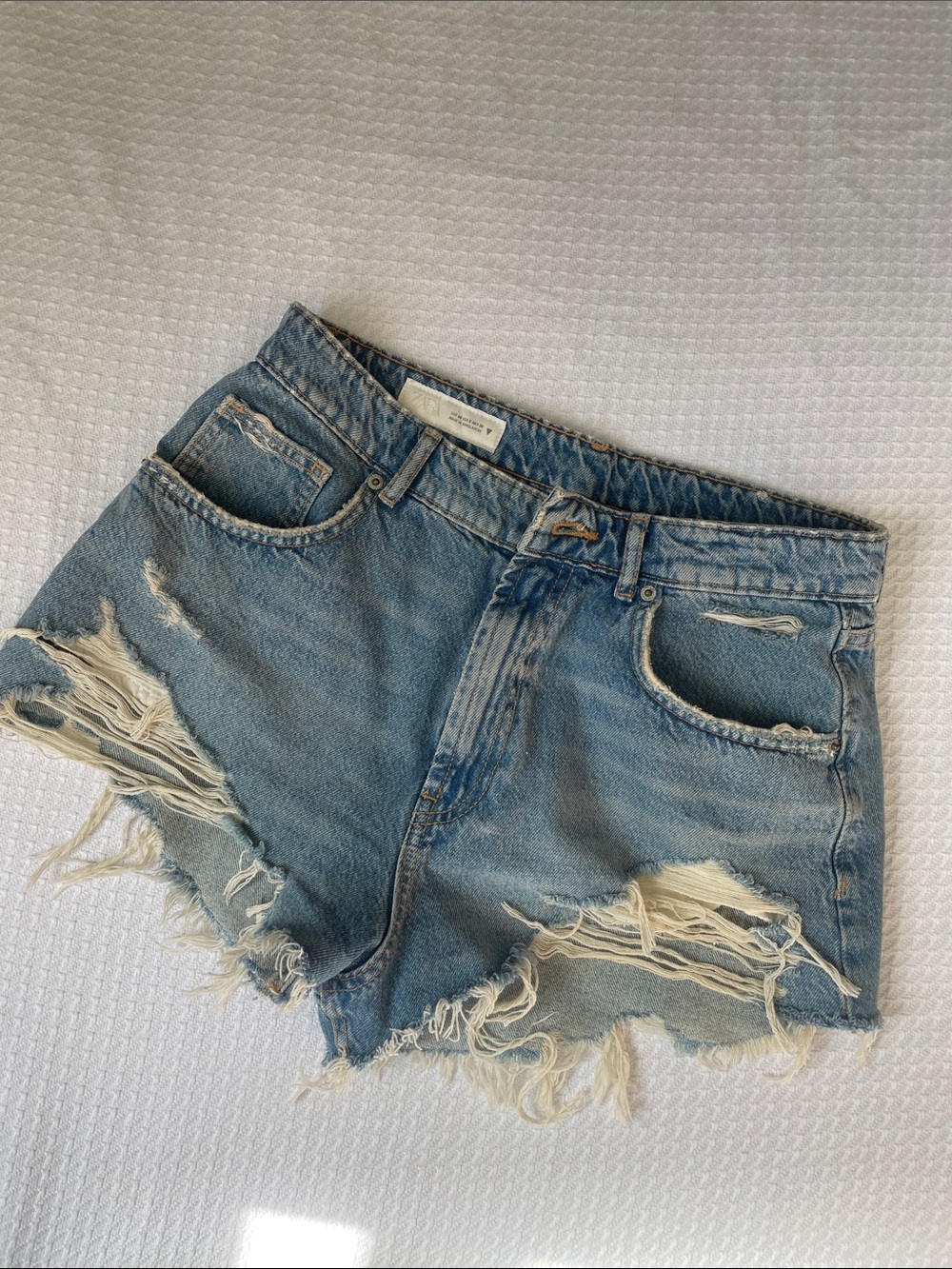 Distressed Zara Light Blue Denim Women’s Shorts